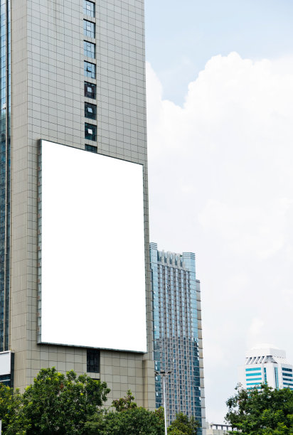 城市建筑墙上的大空白广告牌图片下载