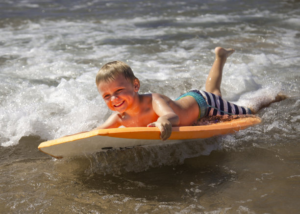 少年滑板图片下载