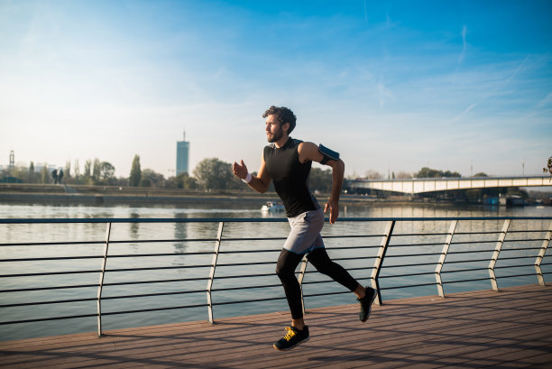 健美青年运动图片下载