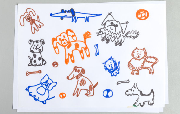 小孩涂鸦一套可爱的轮廓狗与骨头和球。图片下载