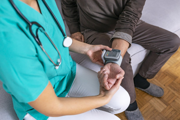 近距离血压测量照片图片下载