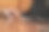 年轻女子在用平板电脑图片下载