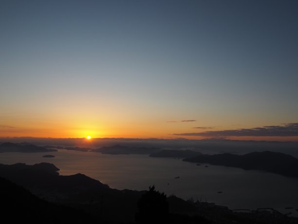 日本濑户内海的日出图片下载