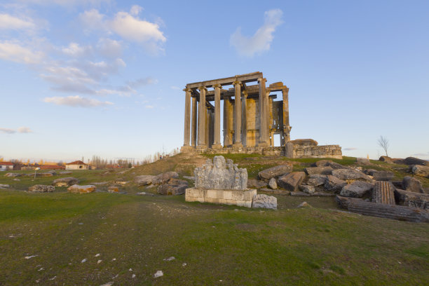 土耳其库塔哈亚卡夫达希萨尔的艾佐奈古城图片下载