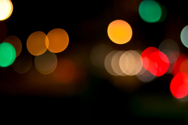 光的艺术，模糊和虚化的灯光装饰新年图片下载