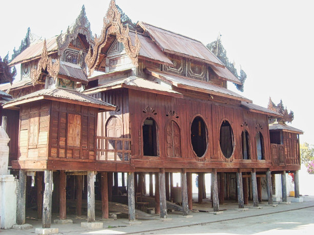 越南的一个老渔家图片下载