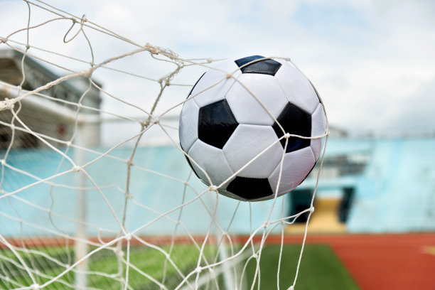 足球打到网图片下载