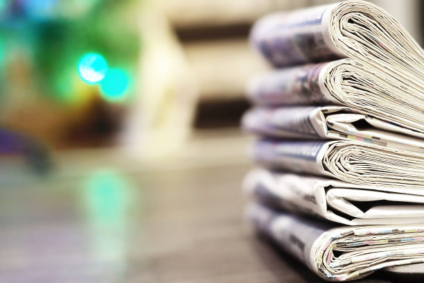 堆报纸图片下载