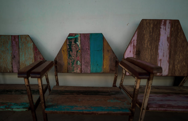 木制椅子图片下载