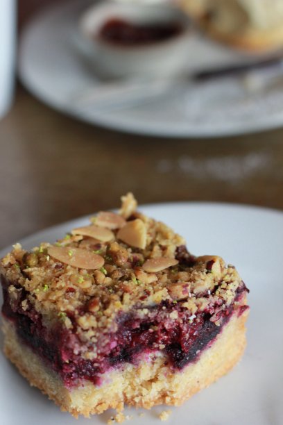 贝瑞崩溃蛋糕图片下载