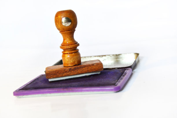 白色背景上的橡皮图章图片下载