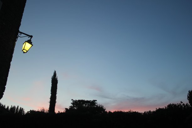 法国的夏天的天空图片下载