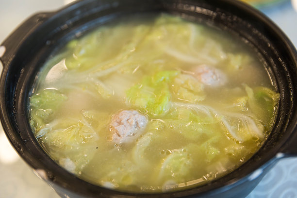 中国菜:砂锅肉丸汤图片下载