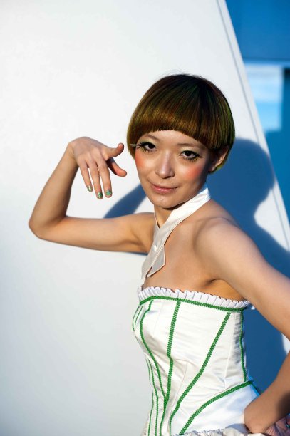 亚洲女模特的照片在理发图片下载