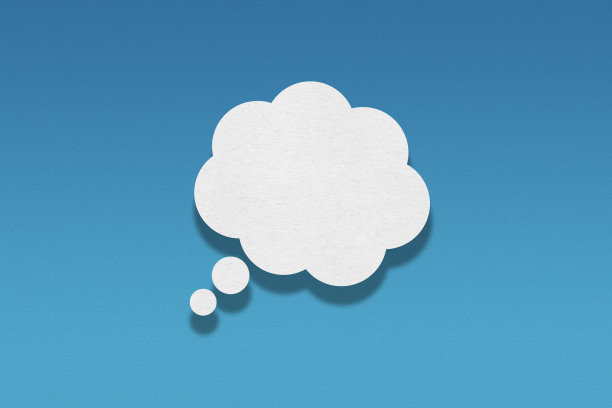 蓝色背景上的语音气泡图片下载