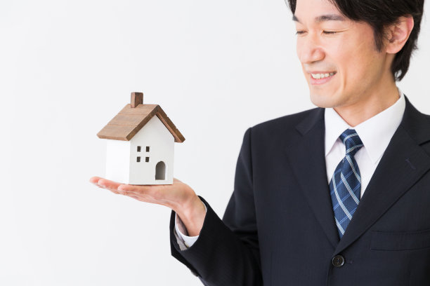 亚洲中年男子图片下载