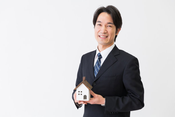 亚洲中年男子图片下载