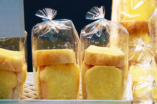 糖黄油面包装在塑料袋里图片下载