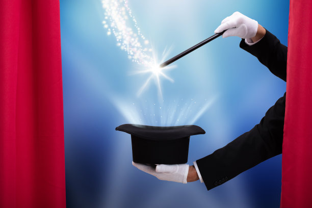 魔术师的手与魔杖和帽子图片下载