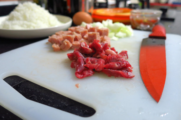 猪肉炒饭的配料图片下载