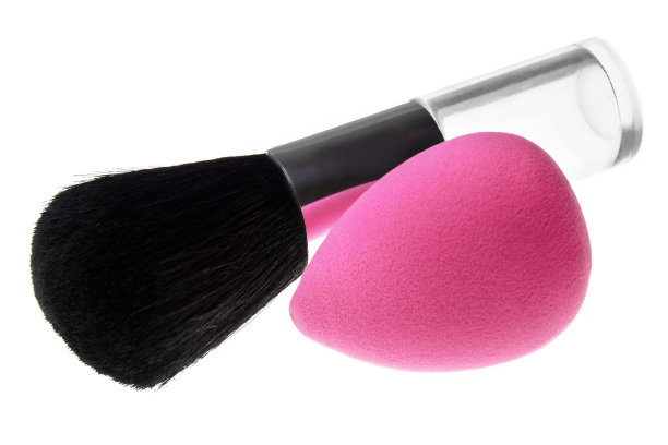 化妆海绵和化妆刷图片下载