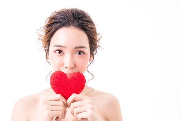 肖像迷人的亚洲妇女皮肤护理形象孤立在白色的背景图片下载