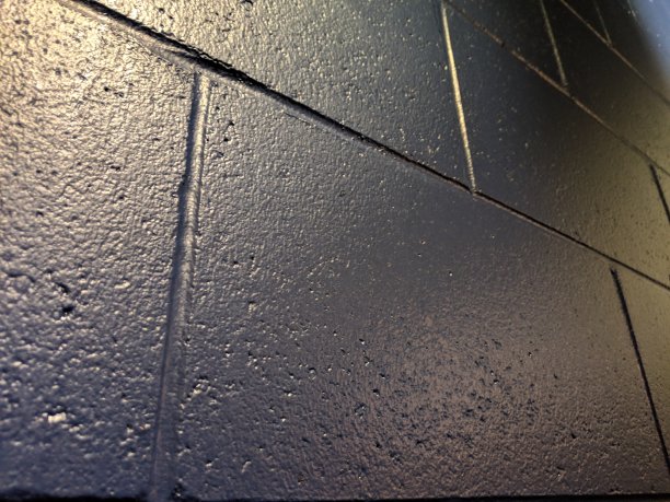 黑色的墙图片下载