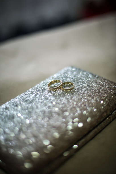 结婚戒指和钻戒图片下载