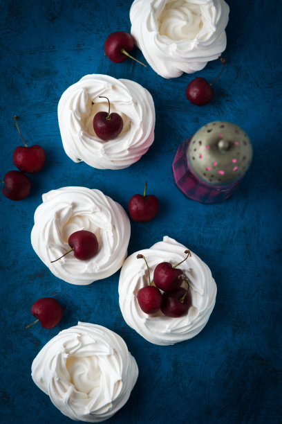 带饼干的静物画图片下载