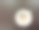 木桌上放着一杯咖啡。图片与复制空间。图片下载
