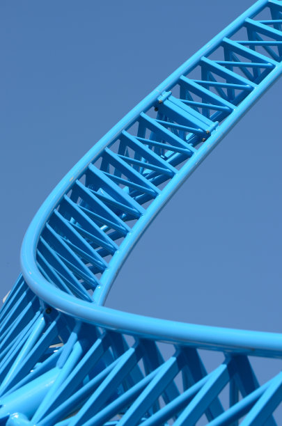 过山车的铁路。图片下载