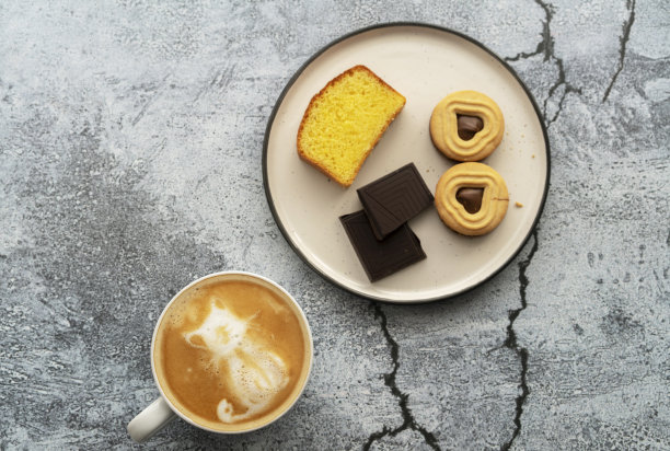 咖啡,巧克力和饼干图片下载