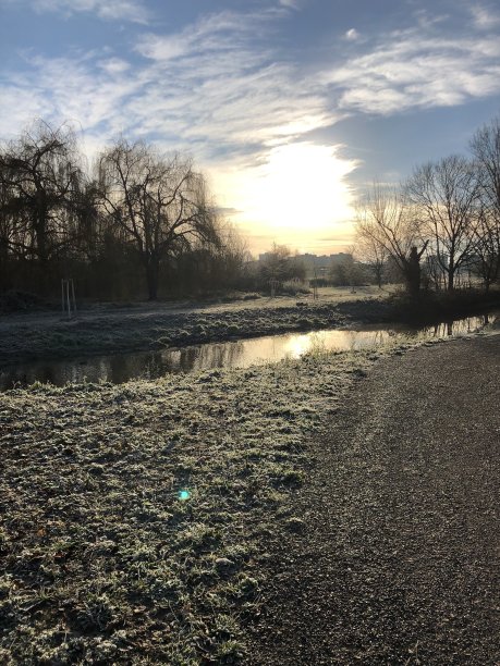 弗兰肯塔尔的冬季景观图片下载