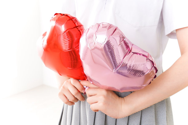 有爱的年轻女子图片下载