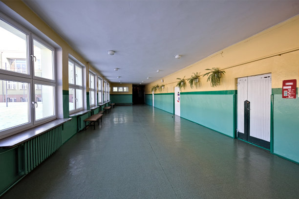 学校走廊图片下载