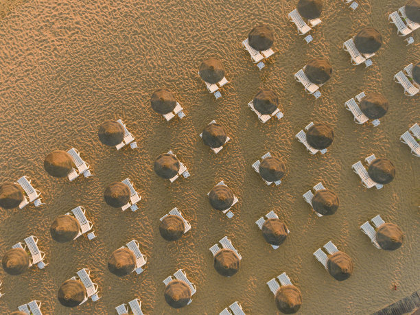 Almancil海滩，阿尔加维，葡萄牙图片下载