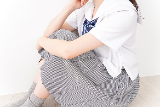 有问题的年轻学生图片下载