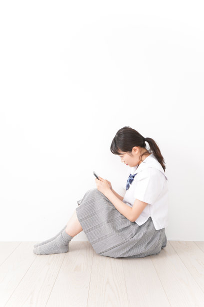 有问题的年轻学生图片下载