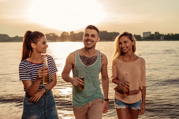 海滩是我们想去的地方图片下载