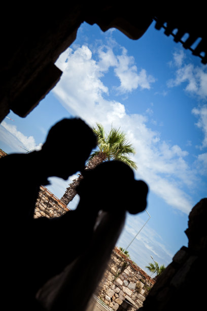 婚礼的夫妇。新娘和新郎在一起。图片下载