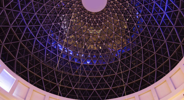 现代复杂建筑在Panora购物中心，土耳其安卡拉图片下载