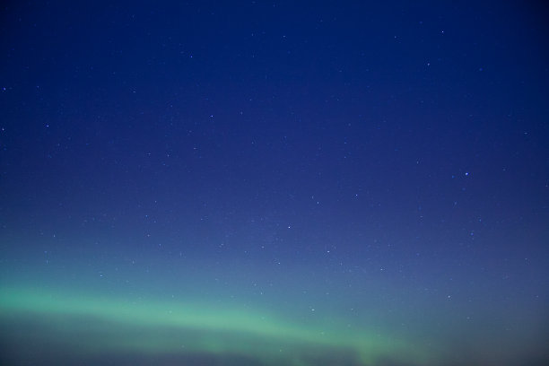 芬兰上空的北极光图片下载