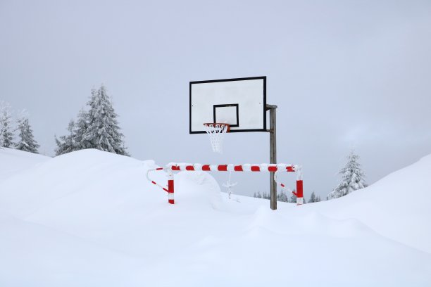 冬天的篮球圈图片下载