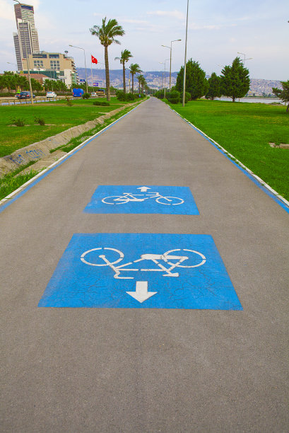 公园里的自行车道，复古风格的图片图片下载