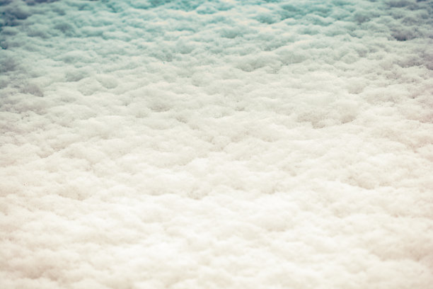 冬天的皑皑白雪图片下载