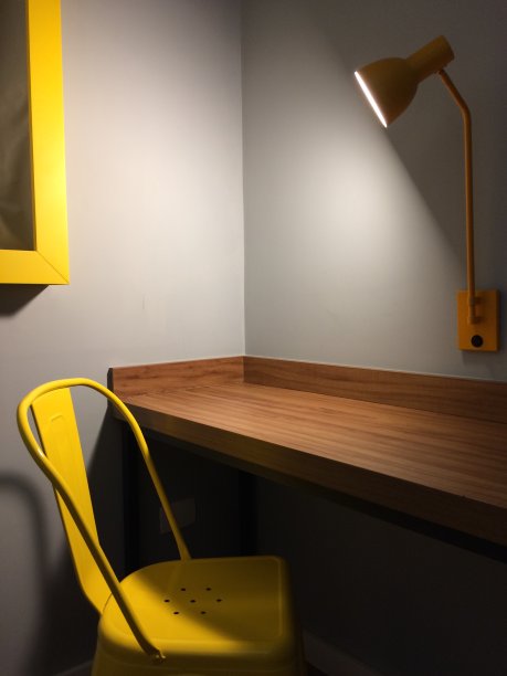 黄灰光影图片下载