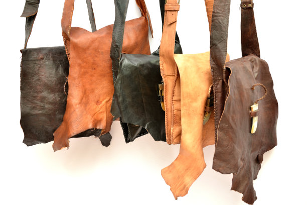 皮革带包图片下载