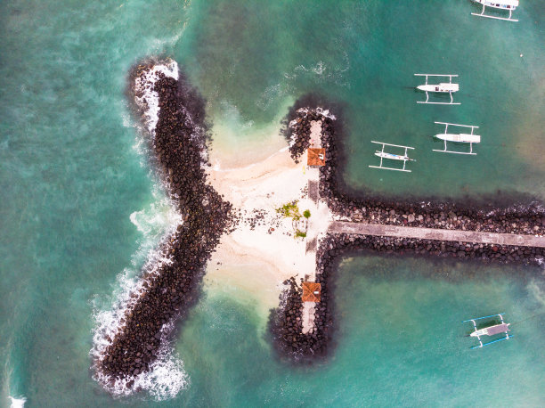 印度尼西亚巴厘岛的jetty Candidasa jetty in Bali，印度尼西亚图片下载