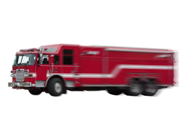 模糊运动孤立的消防车在白色背景图片下载