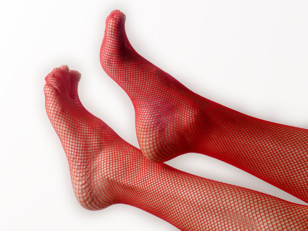 穿红色袜子的女人腿图片下载